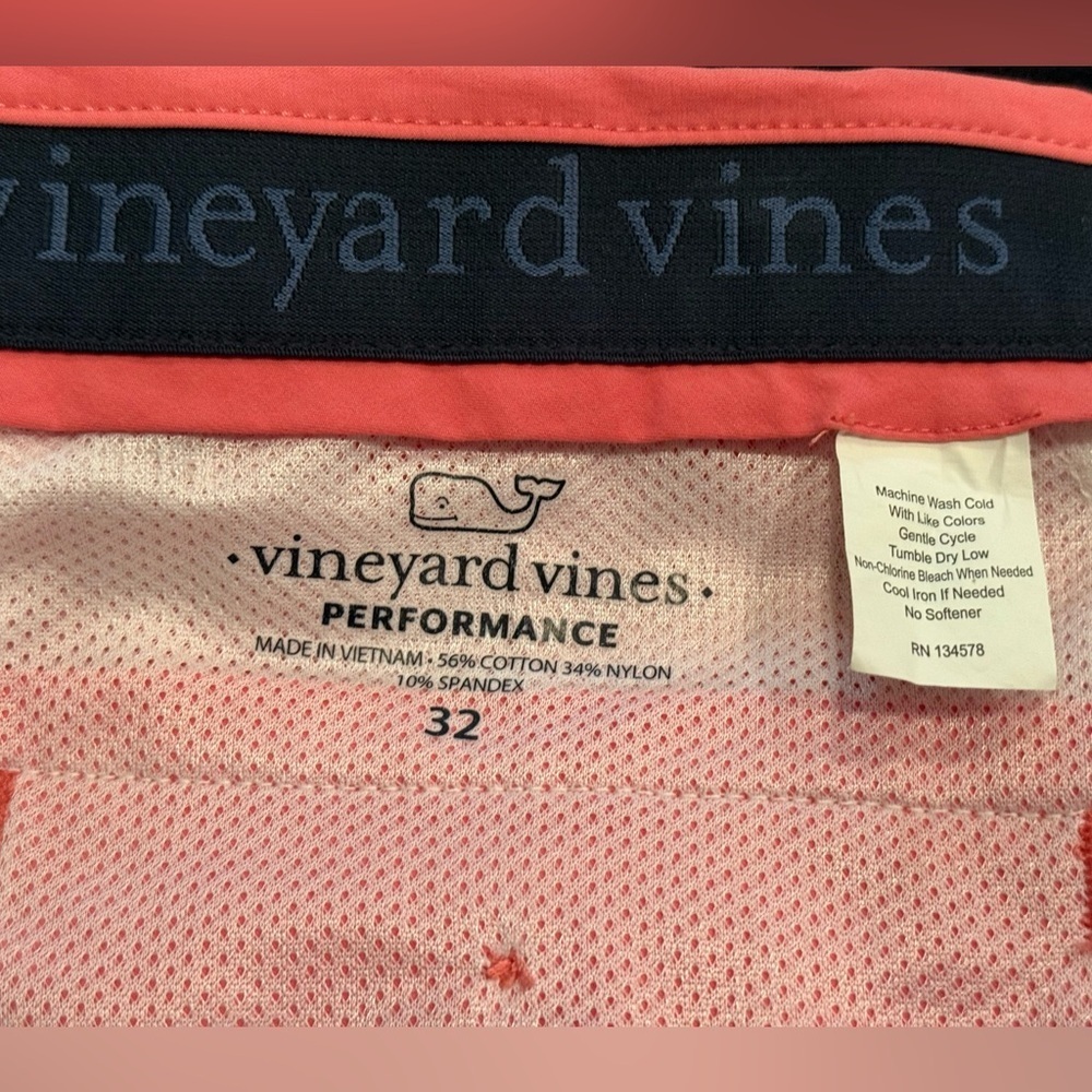 VINEYARD VINES 8" Performance Breaker Shorts Men's Size 32 Lobster Ree - Picture 13 of 13